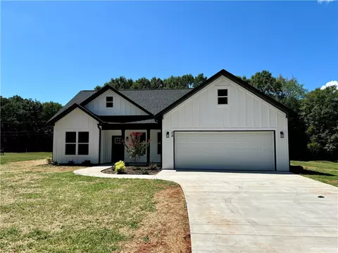 28 Fisher Jenkins Rd, Anderson, SC 29625