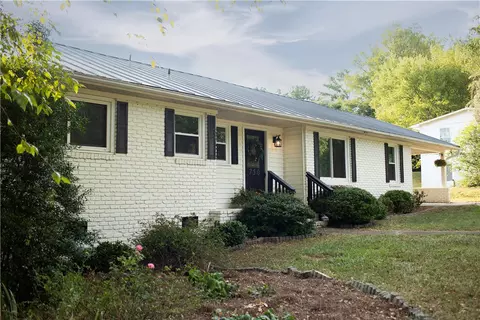 750 Berkeley Dr, Clemson, SC 29631 photo 2
