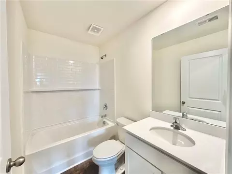 Bath - 476 Seaborn Cir, Pendleton, SC 29670 photo 2 of 3
