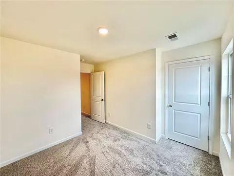 Bedroom - 476 Seaborn Cir, Pendleton, SC 29670 photo 2 of 5