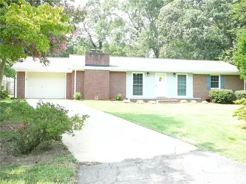 401 Brookhaven Dr, Anderson, SC 29624