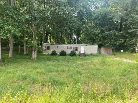146 Frank Martin Dr, Walhalla, SC 29691