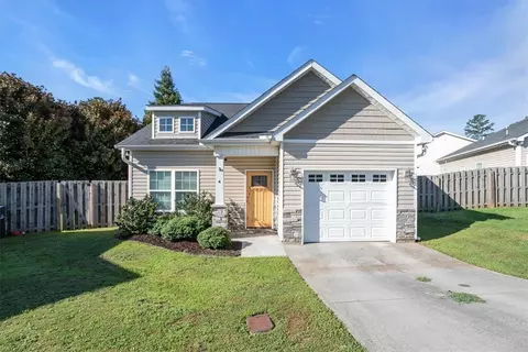 4 Drakeford Ct, Anderson, SC 29621