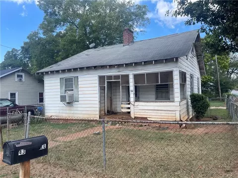43 Gammell St, Seneca, SC 29678