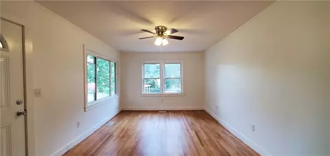 1000 Cherry St, Pendleton, SC 29670 photo 4