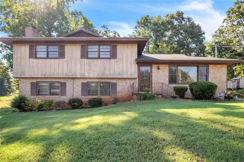 519 Shady Pine Dr, Seneca, SC 29678