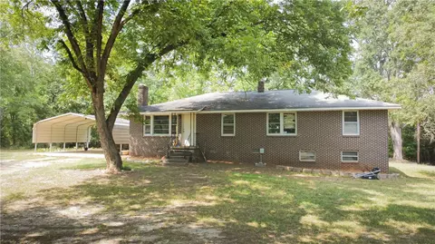 1301 E Broad St, Iva, SC 29655
