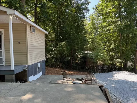 210 Kinston Loop, Westminster, SC 29693 photo 12