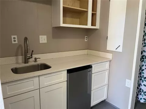 210 Kinston Loop, Westminster, SC 29693 photo 5