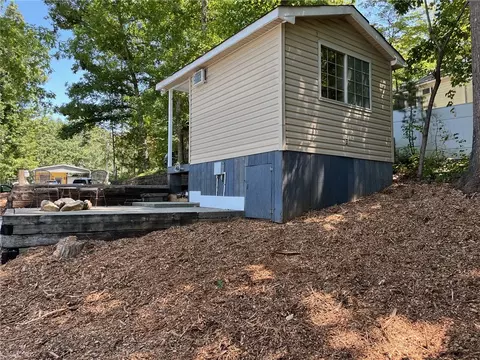 210 Kinston Loop, Westminster, SC 29693 photo 14