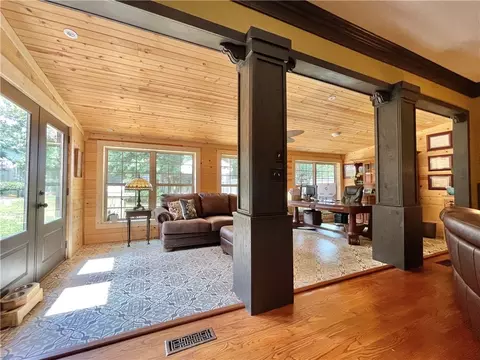 401 Laurel Dr, Easley, SC 29642 photo 12