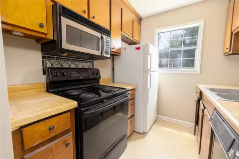 100 Independence Path, Anderson, SC 29621 photo 10