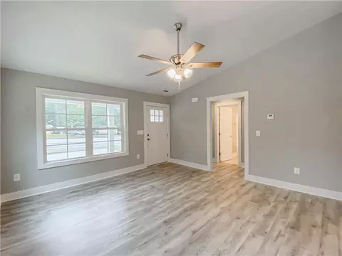 607 S Walnut St, Seneca, SC 29678 photo 10
