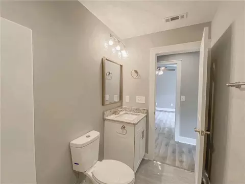 607 S Walnut St, Seneca, SC 29678 photo 29