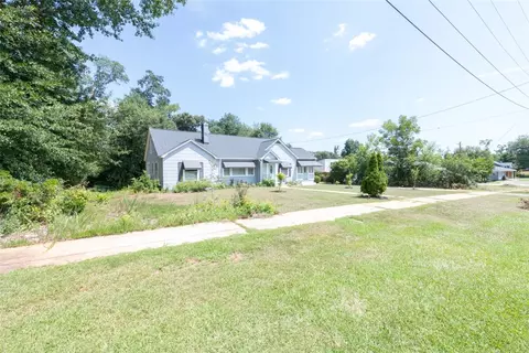 311 S Cherry St, Seneca, SC 29678