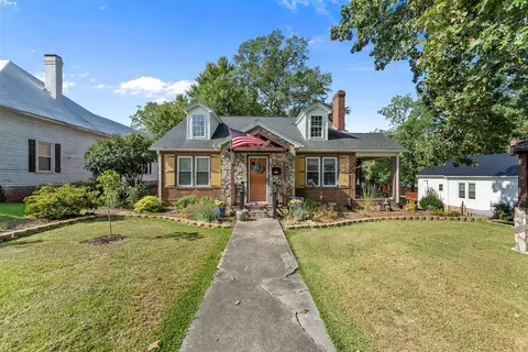 1003 N Main St, Abbeville, SC 29620
