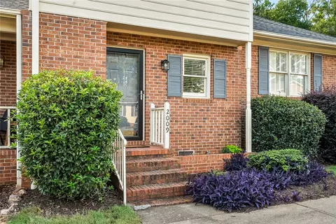 2009 Cardinal Park Dr, Anderson, SC 29621