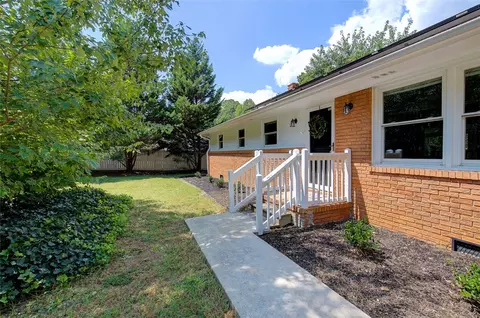 209 Ginger Ln, Easley, SC 29642 photo 4