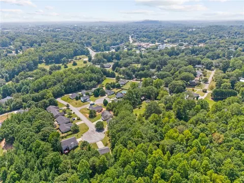 212 Hazel Dr, Easley, SC 29640 photo 35