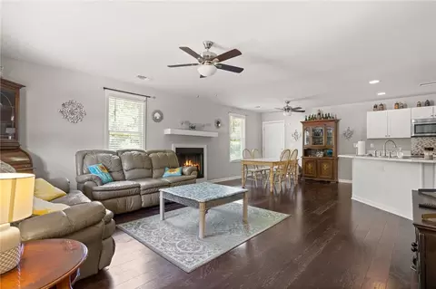 212 Hazel Dr, Easley, SC 29640 photo 5