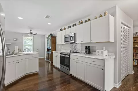 212 Hazel Dr, Easley, SC 29640 photo 13