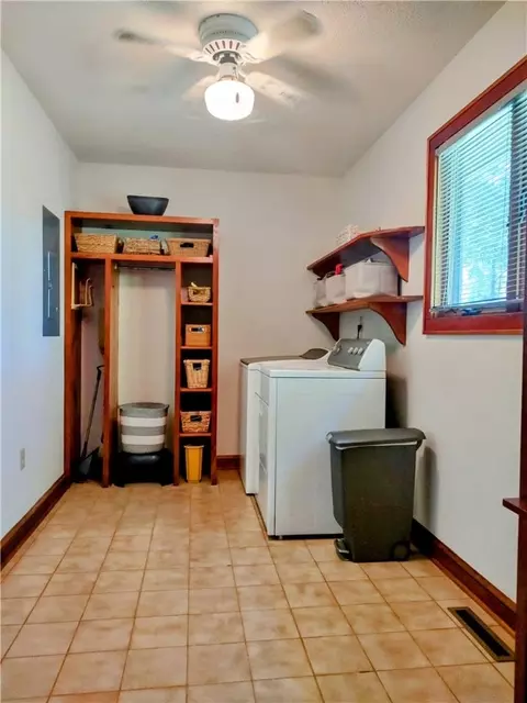 1208 Moorehead Pl, Pendleton, SC 29670 photo 8