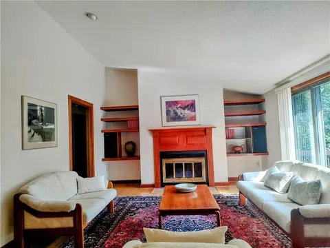 1208 Moorehead Pl, Pendleton, SC 29670 photo 3