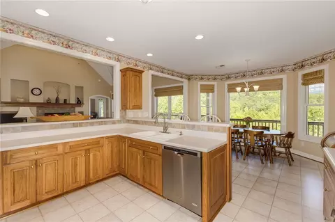 110 Bumsa Pl, Pickens, SC 29671 photo 11