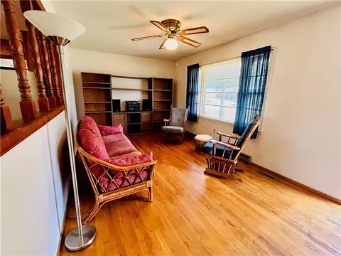114 Knowlandale Dr, Starr, SC 29684 photo 2