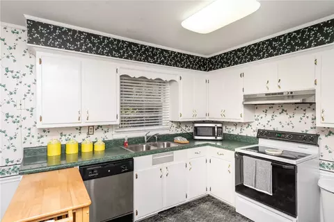 218 Doyle Dr, Seneca, SC 29678 photo 7
