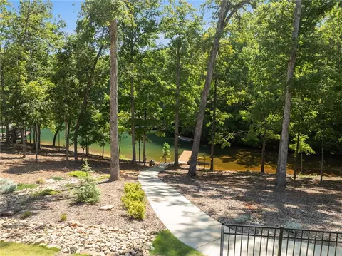4040 Augusta Point Dr, Seneca, SC 29672 photo 8