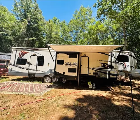 672 Harper Valley Rd, Seneca, SC 29678 photo 6
