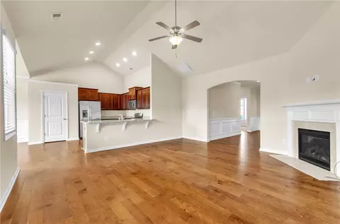 310 Reading Ct, Easley, SC 29642 photo 7