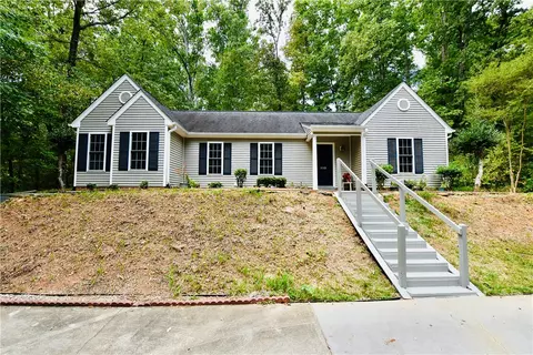 110 War Woman Trl, Seneca, SC 29672