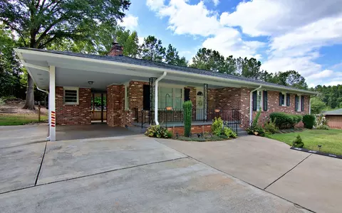 238 Brook Forest Dr, Anderson, SC 29621