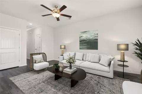 Living - 123 Weaver Way, Pendleton, SC 29670 photo 1 of 2