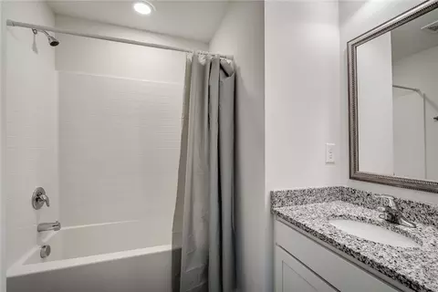 Bath - 123 Weaver Way, Pendleton, SC 29670 photo 4 of 4