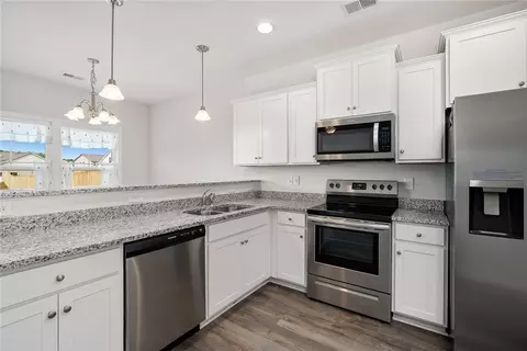 Kitchen - 123 Weaver Way, Pendleton, SC 29670 photo 1 of 2