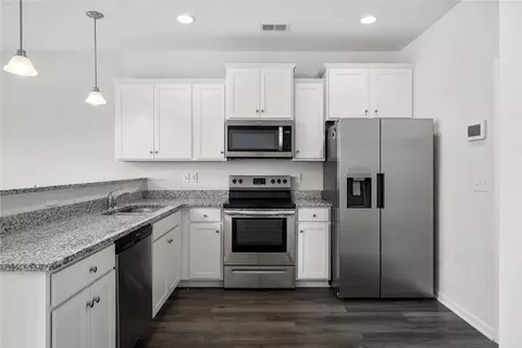 Kitchen - 123 Weaver Way, Pendleton, SC 29670 photo 2 of 2