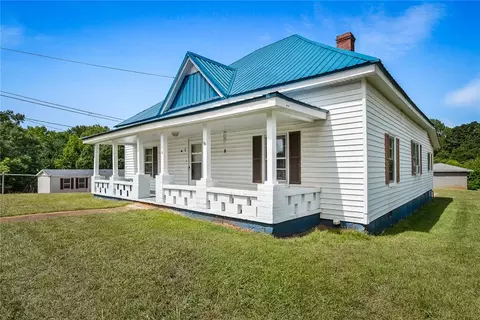 6 Mill St, Pelzer, SC 29669 photo 3