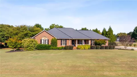 325 Smithfield Dr, Anderson, SC 29621