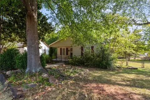 Exterior - 929 E Main St, Seneca, SC 29678 photo 6 of 8