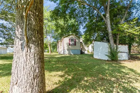 Exterior - 929 E Main St, Seneca, SC 29678 photo 8 of 8