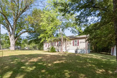 Exterior - 929 E Main St, Seneca, SC 29678 photo 2 of 8