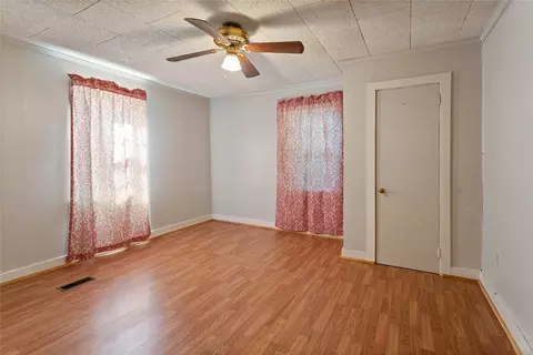 Bedroom - 929 E Main St, Seneca, SC 29678 photo 5 of 6