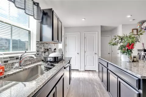 Kitchen - 155 Queens Mill Ct, Pendleton, SC 29670 photo 2 of 3