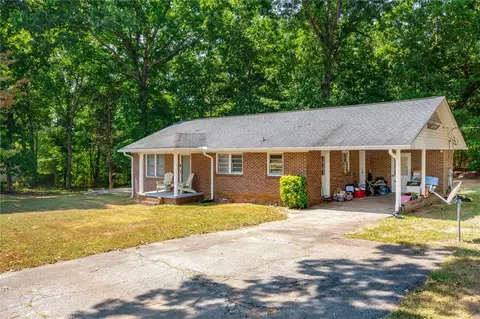 137 Massingale Ln, Easley, SC 29642 photo 3