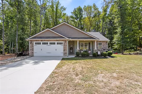 1008 Saluda Dr, Williamston, SC 29697 photo 4