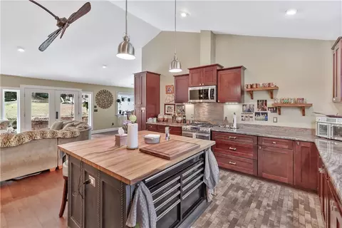 1545 Hefner Rd, Walhalla, SC 29691 photo 4
