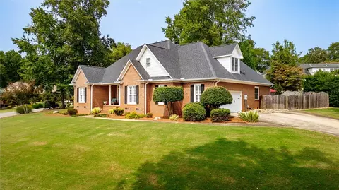 204 Carson Rd, Easley, SC 29642